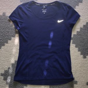 Nike running top